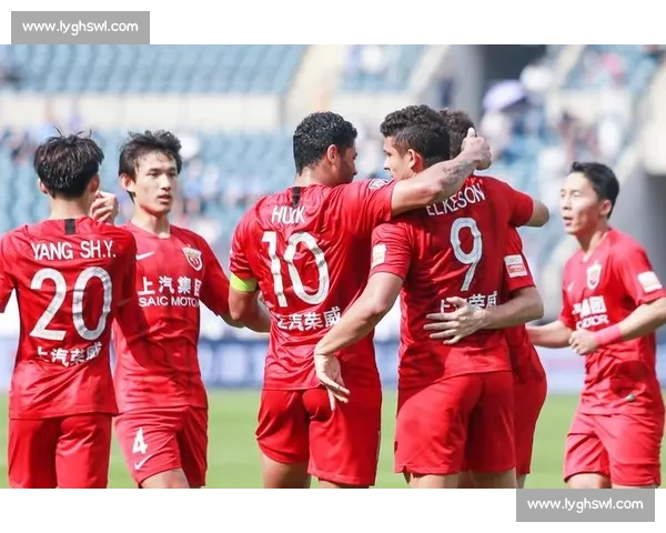 恒大vs皇家马德里巅峰对决引爆中欧足球文化碰撞之夜全球瞩目 恒大vs皇家马德里巅峰对决引爆中欧足球文化碰撞之夜全球瞩目